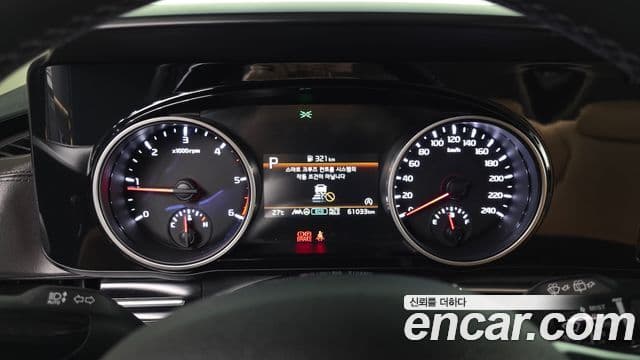 Kia Carnival 2022 — Фото 8/20