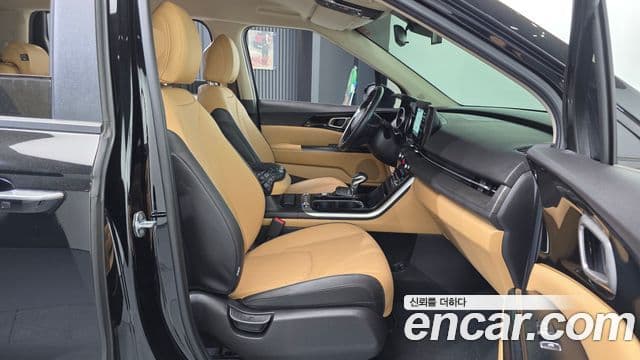 Kia Carnival 2022 — Фото 11/20