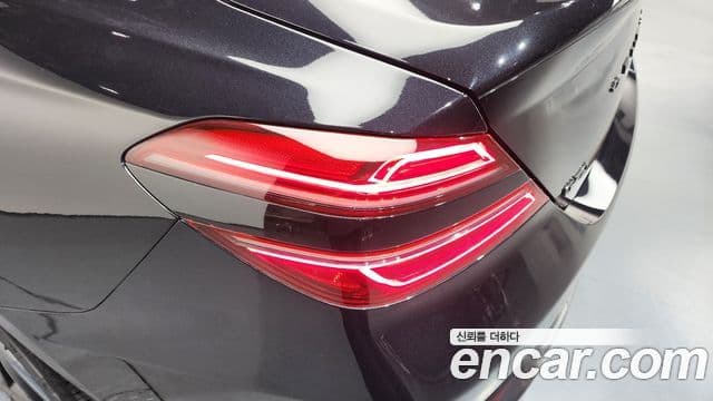 Genesis G70 2021 — Şəkil 25/35
