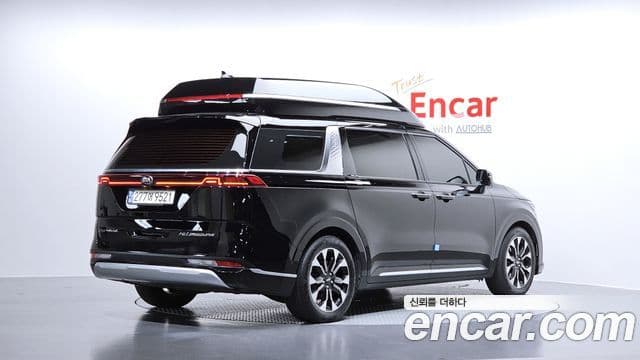 Kia Carnival 2021 — Şəkil 2/20