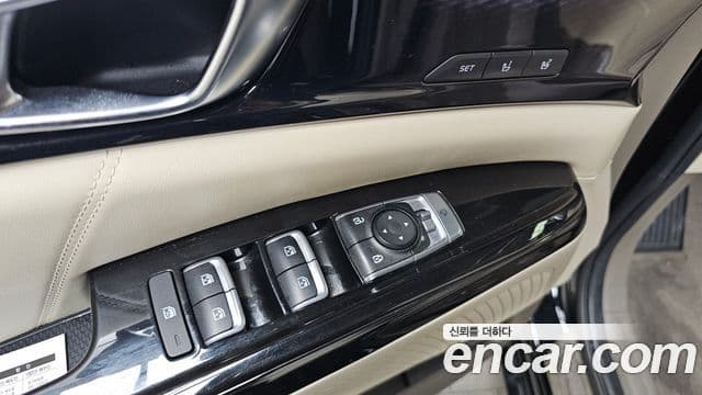 Kia Carnival 2021 — Şəkil 14/20