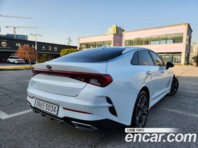 Kia K5 2021 — Şəkil 2/20
