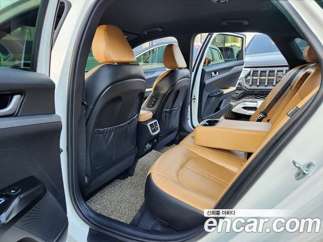 Kia K5 2021 — Şəkil 12/20