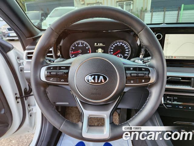 Kia K5 2021 — Şəkil 15/20