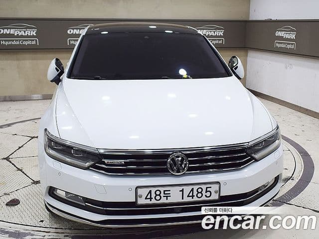 Volkswagen Passat GT 2018 — Şəkil 2/20