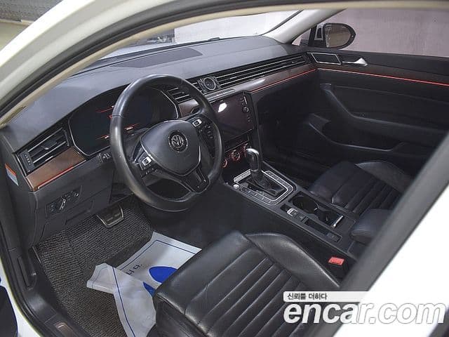 Volkswagen Passat GT 2018 — Şəkil 5/20