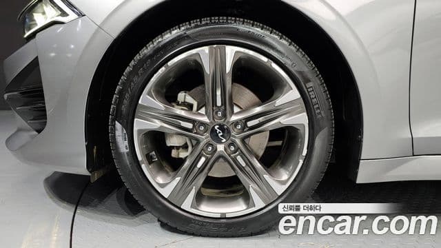 Kia K5 2022 — ფოტო 4/20