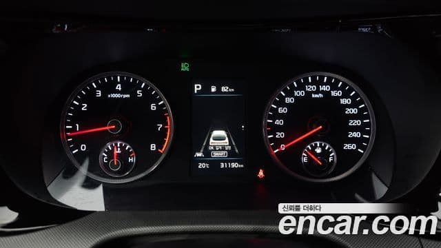 Kia K5 2022 — ფოტო 6/20