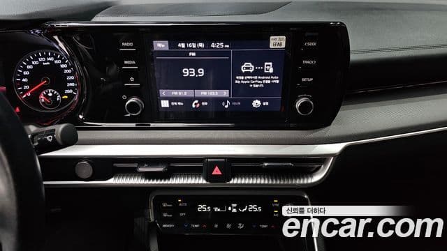 Kia K5 2022 — ფოტო 19/20