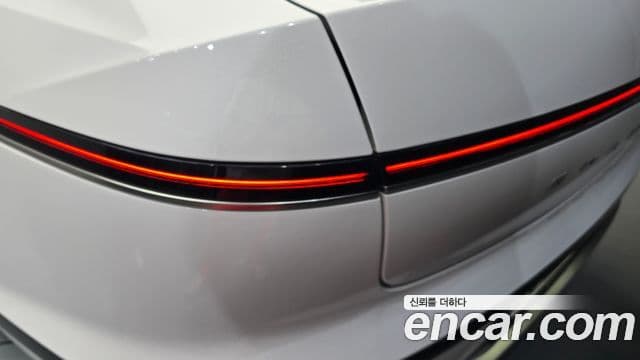 Hyundai Grandeur Hybrid 2023 — Şəkil 26/32