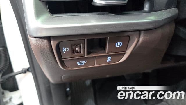 Hyundai Grandeur Hybrid 2023 — Şəkil 16/32