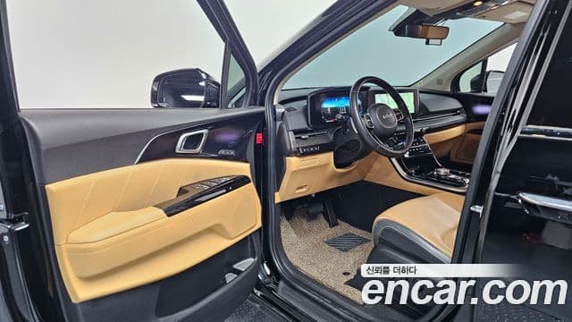 Kia Carnival 2023 — Фото 10/20
