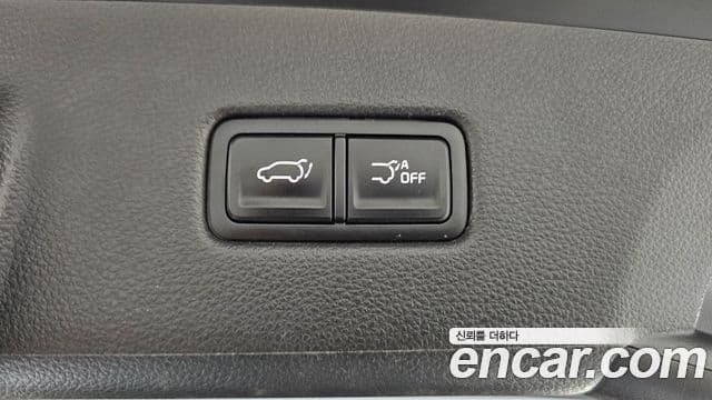 Kia Carnival 2023 — Фото 19/20