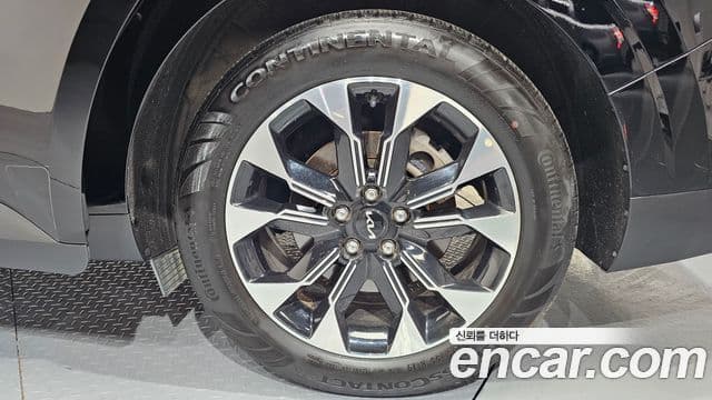 Kia Carnival 2023 — Photo 20/39