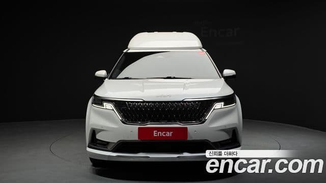 Kia Carnival 2023 — ფოტო 9/33