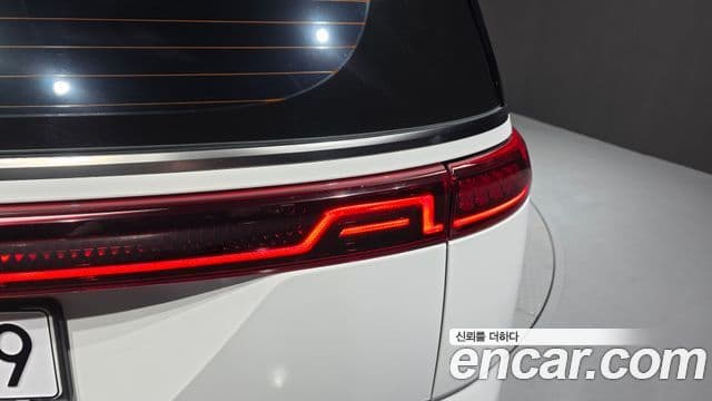 Kia Carnival 2023 — ფოტო 33/33