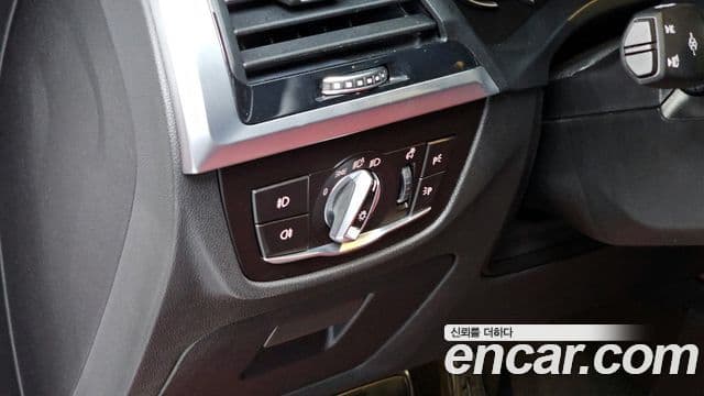 BMW X4 2018 — Şəkil 13/20