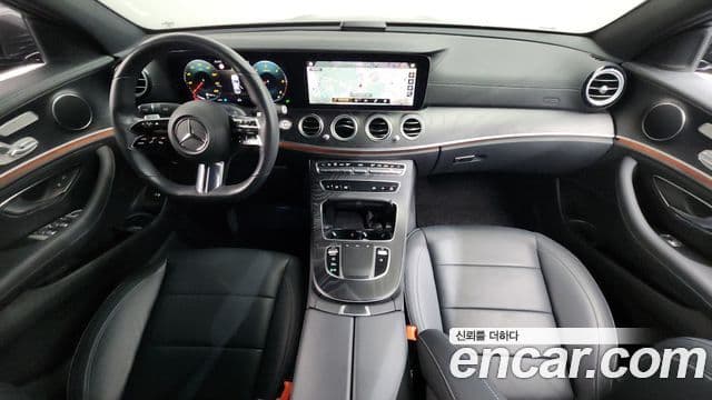 Mercedes-Benz E-Class 2020 — Фото 10/20