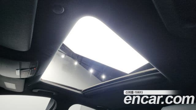 Mercedes-Benz E-Class 2020 — Фото 18/20