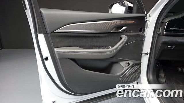 Renault Samsung Grand Koleos 2024 — ფოტო 1/32