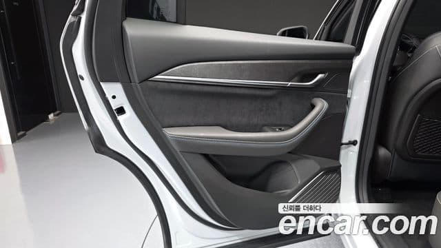 Renault Samsung Grand Koleos 2024 — ფოტო 14/32