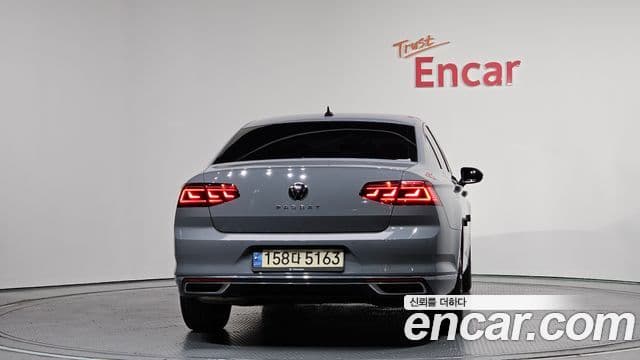 Volkswagen Passat GT 2022 — Şəkil 3/20