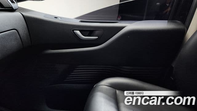 Hyundai Staria 2021 — Photo 25/35