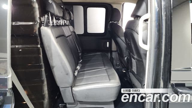 Hyundai Staria 2021 — Photo 10/35