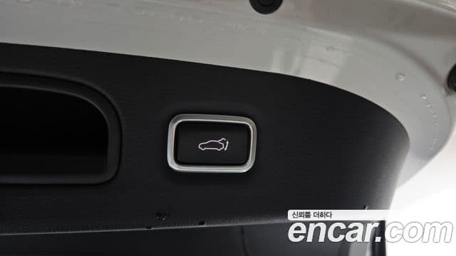 Kia Stinger 2018 — Photo 29/36