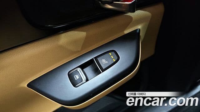 Kia Carnival 2022 — Фото 17/20