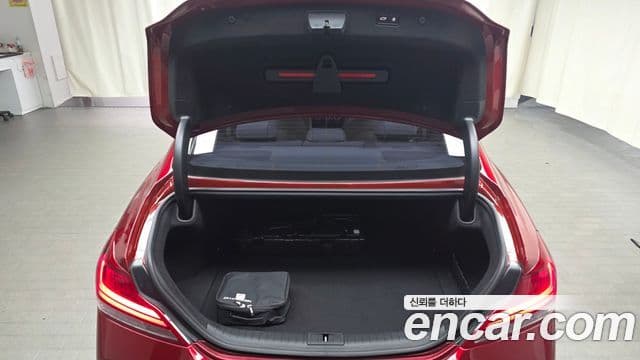Genesis G70 2019 — ფოტო 6/31