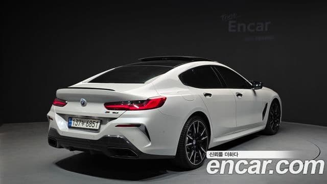 BMW 8 Series 2022 — Şəkil 1/20