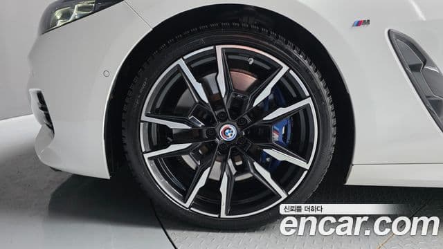 BMW 8 Series 2022 — Şəkil 4/20