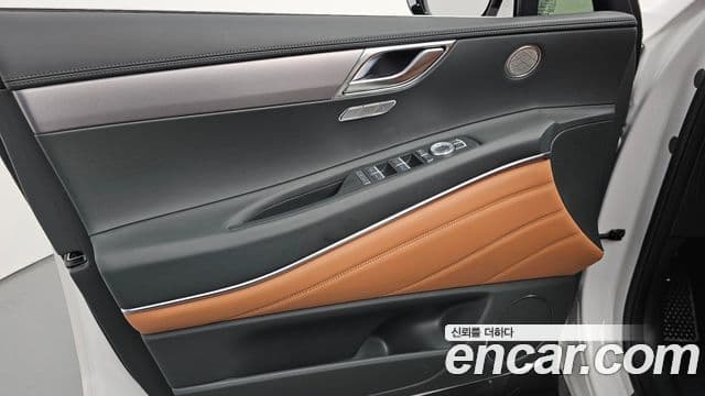 Genesis GV80 2024 — Photo 15/33