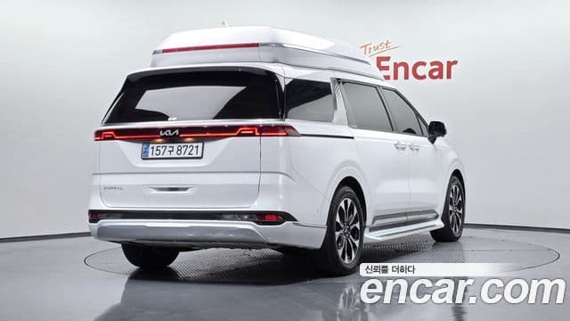 Kia Carnival 2023 — Фото 2/20