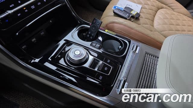Kia Carnival 2023 — Фото 9/20