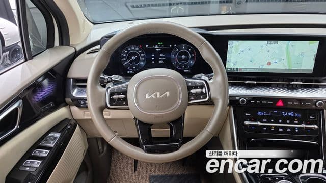 Kia Carnival 2023 — Фото 13/20