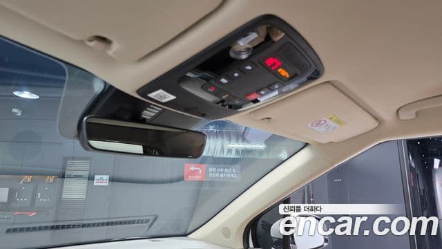 Kia Carnival 2023 — Photo 35/35