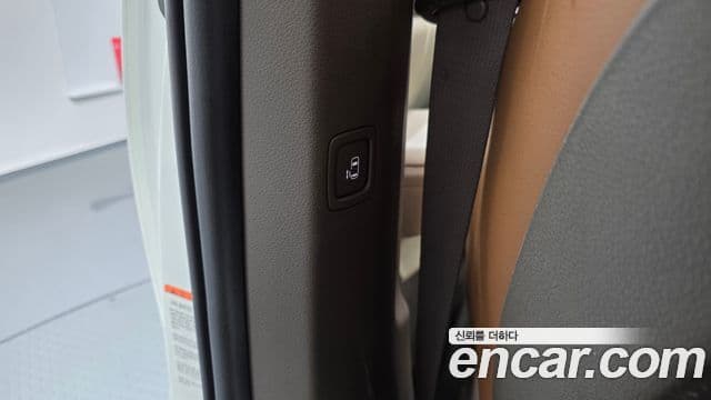 Kia Carnival 2023 — Photo 23/35