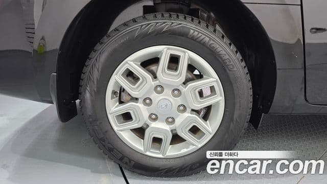 Hyundai Staria 2023 — фото 4 из 20