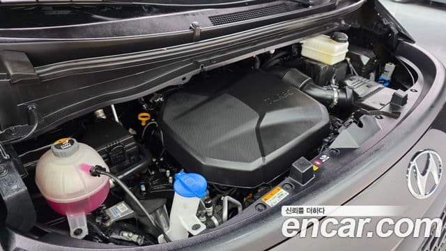 Hyundai Staria 2023 — ფოტო 5/20