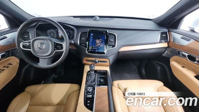 Volvo XC90 2019 — ფოტო 7/20