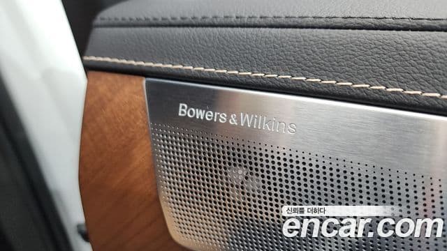 Volvo XC90 2019 — Photo 21/39