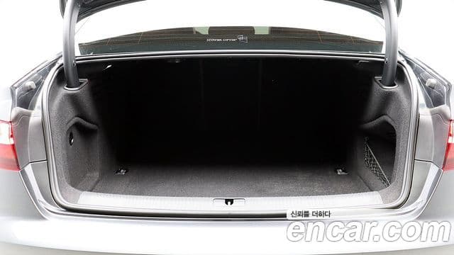 Audi A4 2021 — Şəkil 18/20