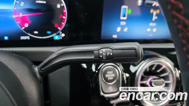 Mercedes-Benz CLA-Class 2024 — фото 7 из 20