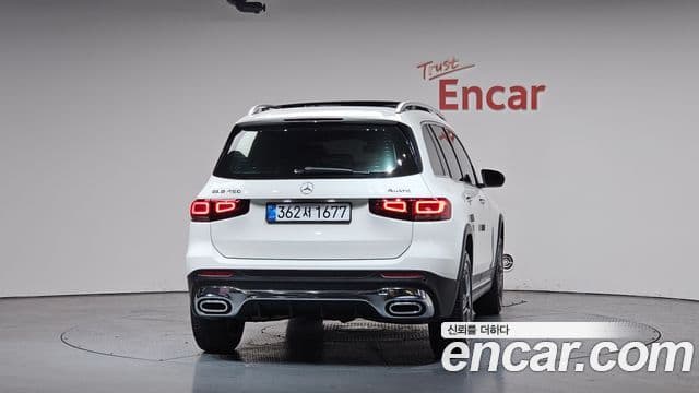 Mercedes-Benz GLB-Class 2021 — ფოტო 4/20