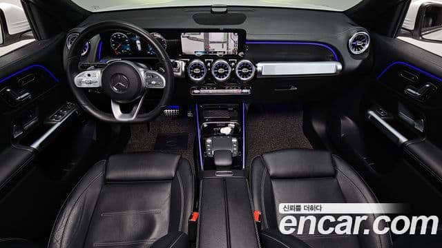 Mercedes-Benz GLB-Class 2021 — ფოტო 7/20