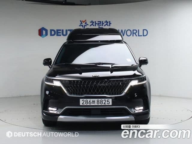 Kia Carnival 2021 — ფოტო 2/20
