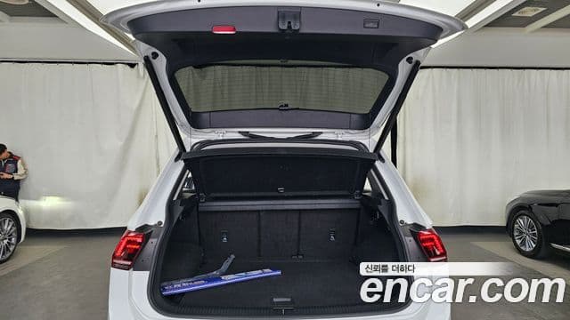 Volkswagen Tiguan 2019 — фото 20 из 20