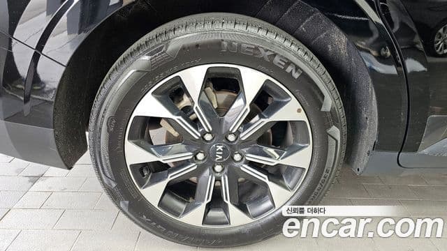 Kia Carnival 2021 — ფოტო 5/20